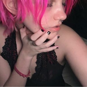 Meet your Posher, Leiya